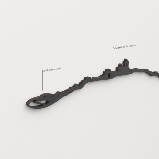 Detalle de la Catedral de Tarragona en la silueta de madera del skyline de Tarragona.