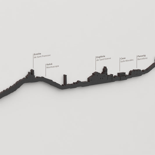 Skyline Olot – detalle de Ermita de Sant Francesc en madera negra.