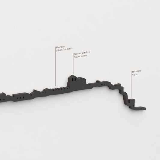 Skyline Rello – detalle de la Muralla urbana de Rello en madera negra.