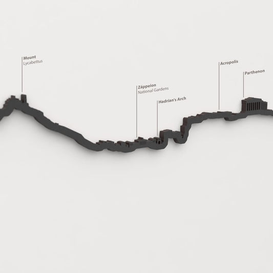 Detalle del Parthenon en la silueta de madera del skyline de Athens.