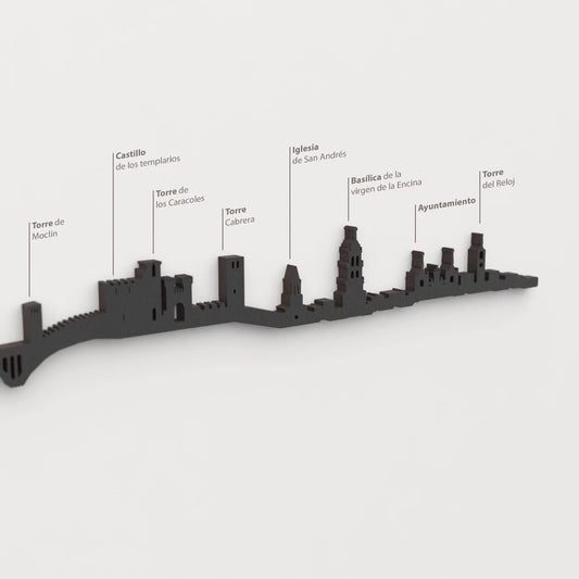 Skyline Ponferrada – detalle de la Torre de Moclin en madera negra.