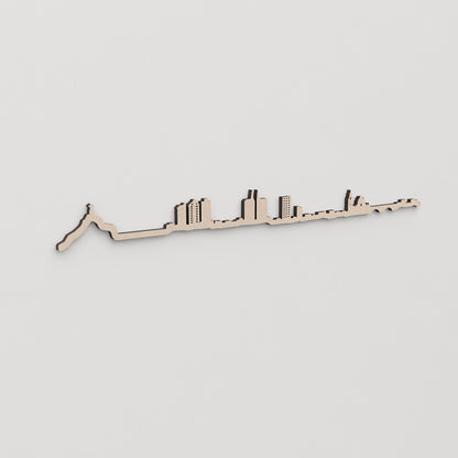 Regalo original: silueta skyline Murcia en madera natural.