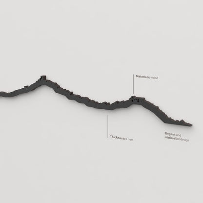 Acabado lacado negro del skyline Blanes en madera.