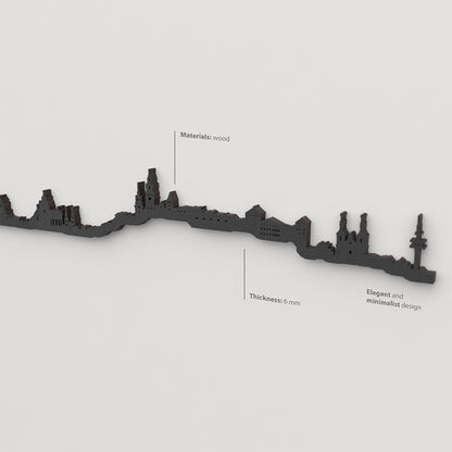 Skyline Cracovia con acabado lacado negro en madera.
