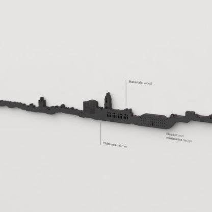 Acabado lacado negro del skyline Málaga en madera.