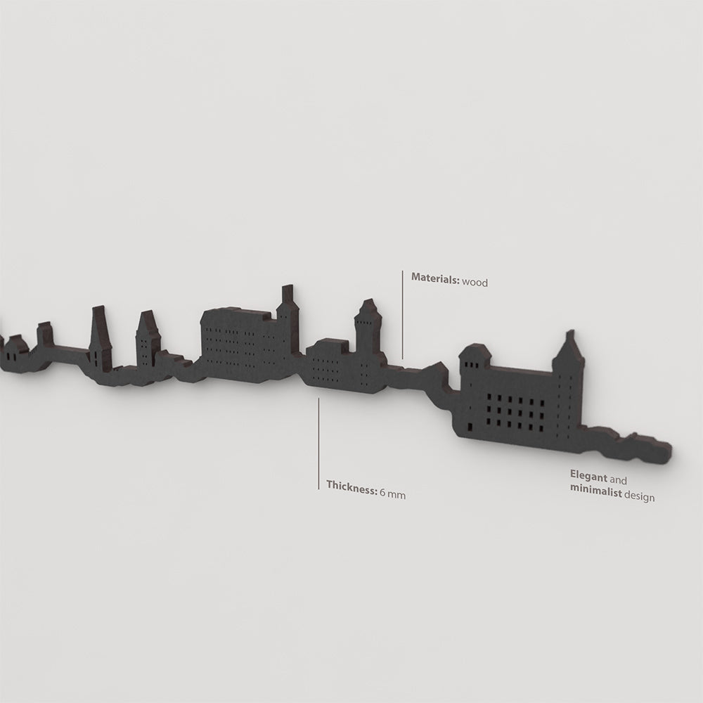 Acabado lacado negro del skyline Nuremberg en madera.