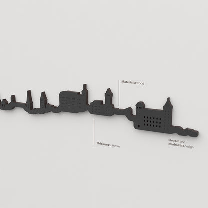 Acabado lacado negro del skyline Nuremberg en madera.