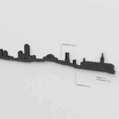 Acabado lacado negro del skyline Reikiavik en madera.