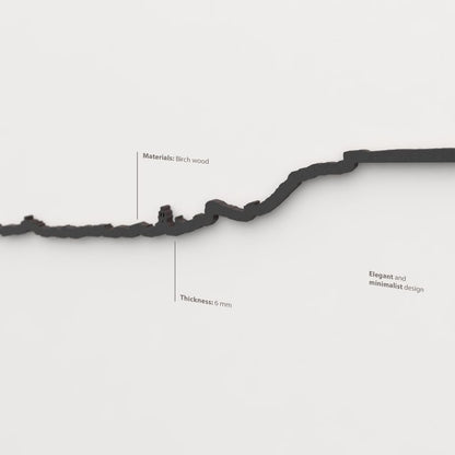 Acabado lacado negro del skyline San Esteban de Gormaz en madera.