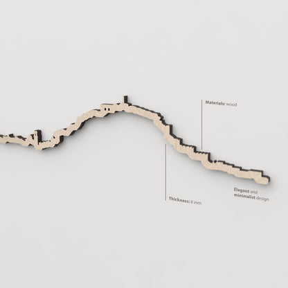 Textura natural de la madera en la silueta decorativa del skyline de Dénia.