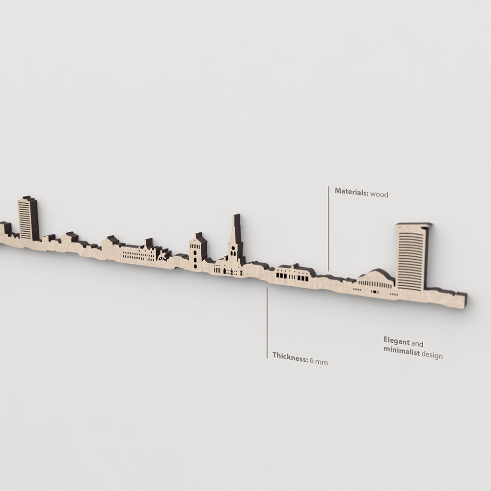 Vetado de la madera natural en el skyline Düsseldorf.
