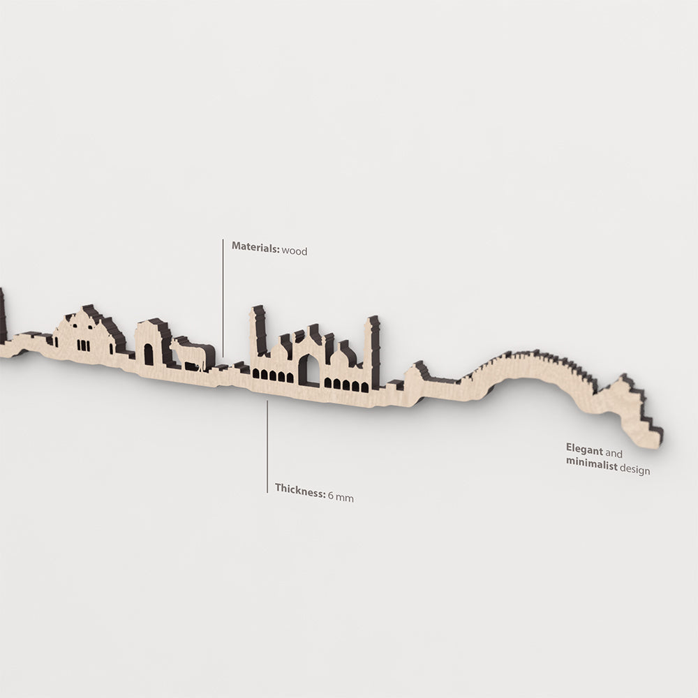 Vetado de la madera natural en el skyline India.