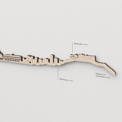 Vetado de la madera natural en el skyline Nápoles.