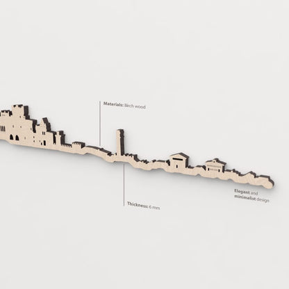 Vetado de la madera natural en el skyline Olite.