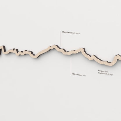 Vetado de la madera natural en el skyline Picos de Europa.