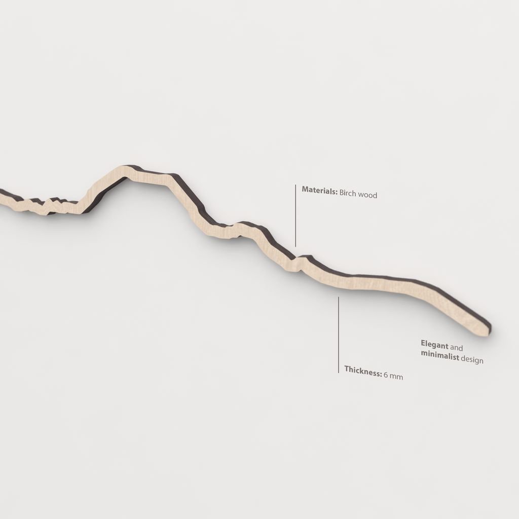 Vetado de la madera natural en el skyline Pirineos.