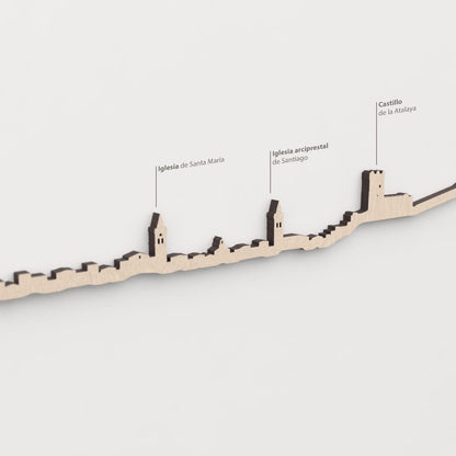 Textura y veta de la madera de abedul natural del skyline Villena.