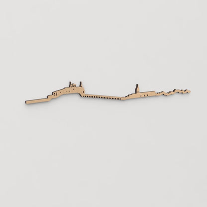 Decoración de pared con la silueta de Cascante, una pieza de artesanía en madera.