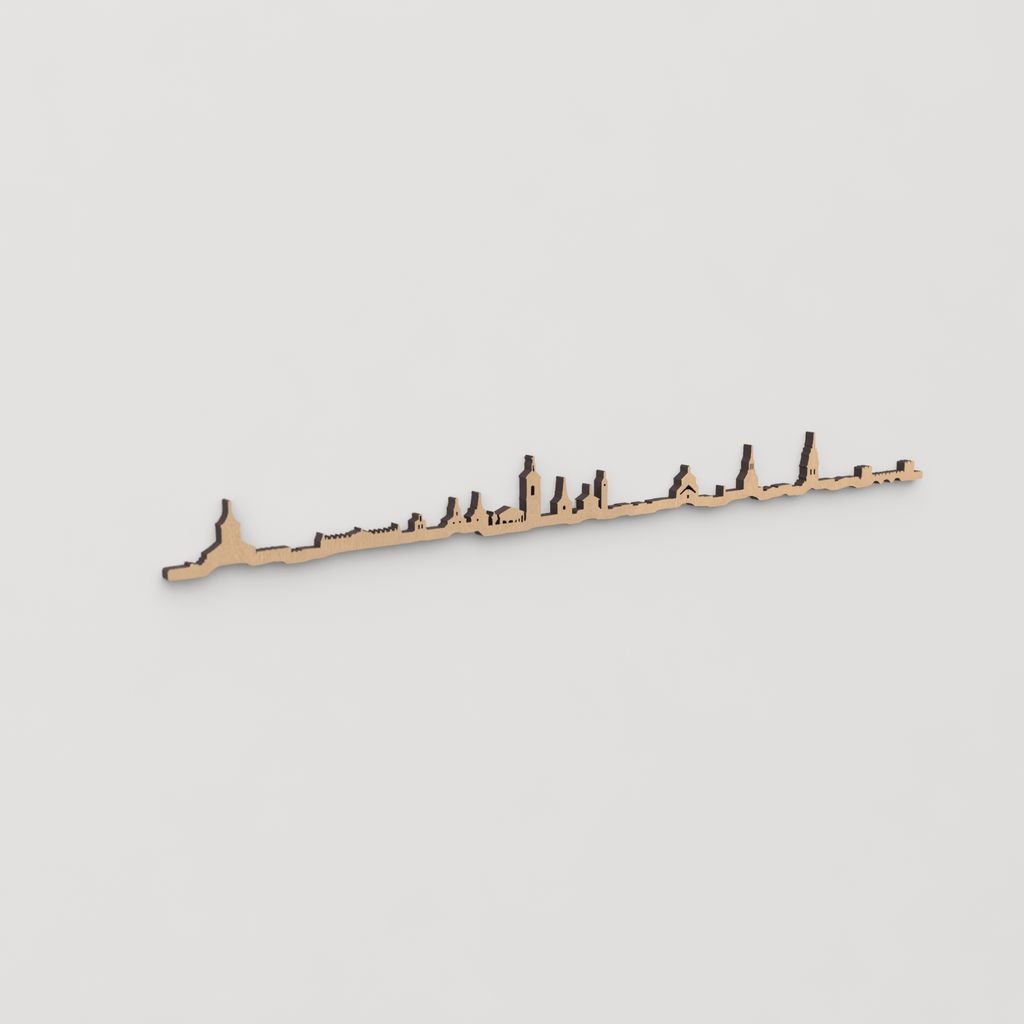 Skyline Alcalá de Henares en madera, decoración de pared elegante y moderna.