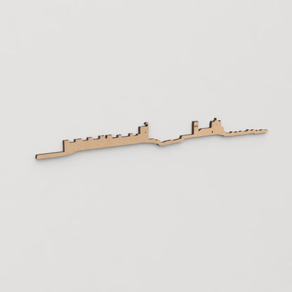 Skyline Banos de la Encina en madera, decoración de pared elegante y moderna.