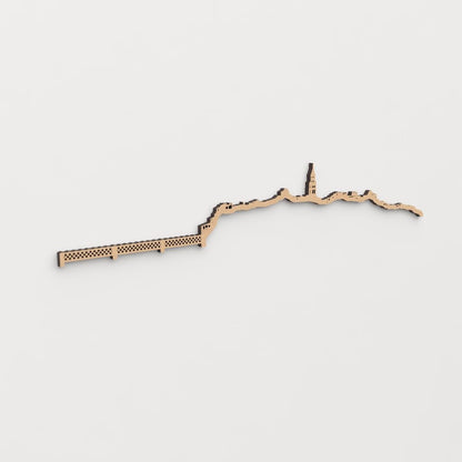 Skyline Fraga en madera, decoración de pared elegante y moderna.