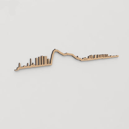 Decoración de pared con la silueta de Gibraltar, una pieza de artesanía en madera.