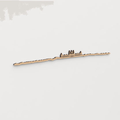 Skyline Mafra en madera, decoración de pared elegante y moderna.