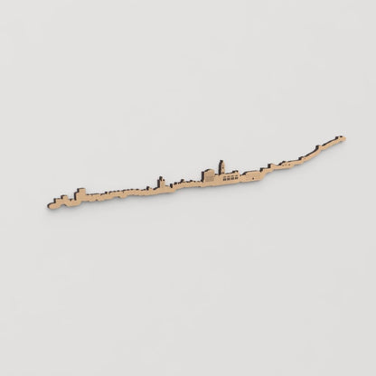 Skyline Málaga en madera, decoración de pared elegante y moderna.