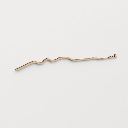 Skyline Massís del Montgrí en madera, decoración de pared elegante y moderna.