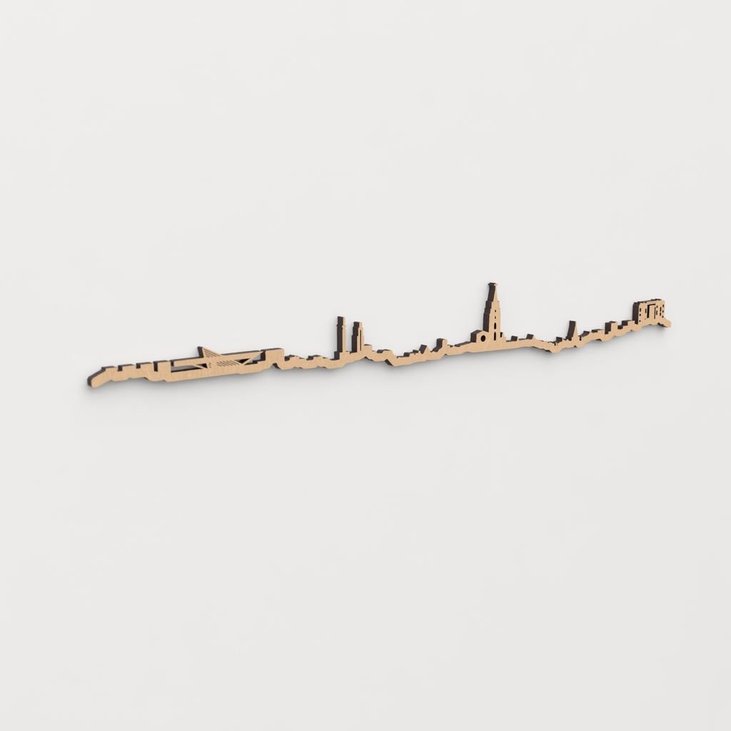 Skyline Oviedo en madera, decoración de pared elegante y moderna.