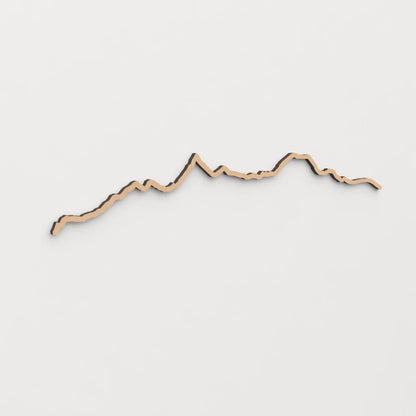 Skyline Pirineos en madera, decoración de pared elegante y moderna.