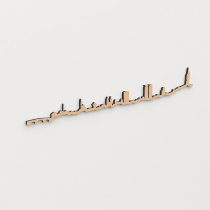 Skyline Sarajevo en madera, decoración de pared elegante y moderna.