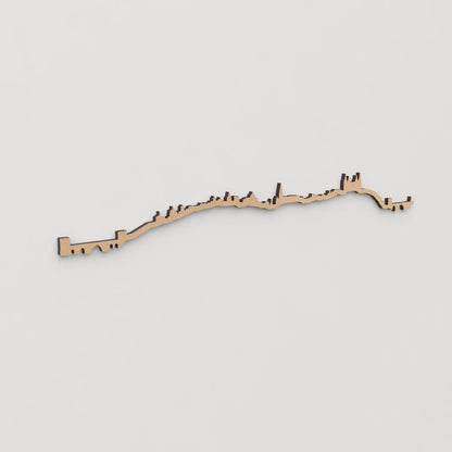 Skyline Toledo en madera, decoración de pared elegante y moderna.