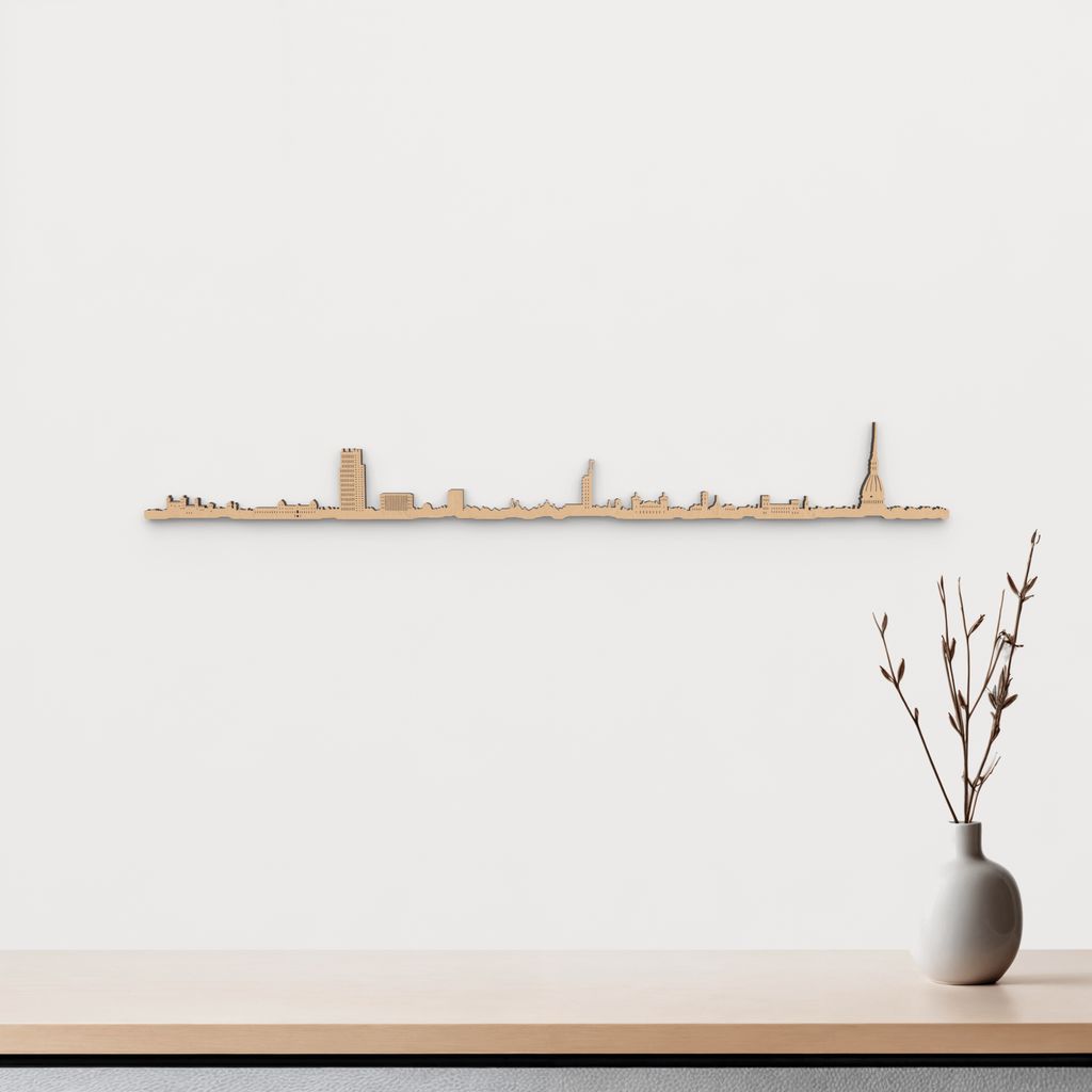 Silueta skyline de Torino en madera de abedul color marrón para decoración mural.