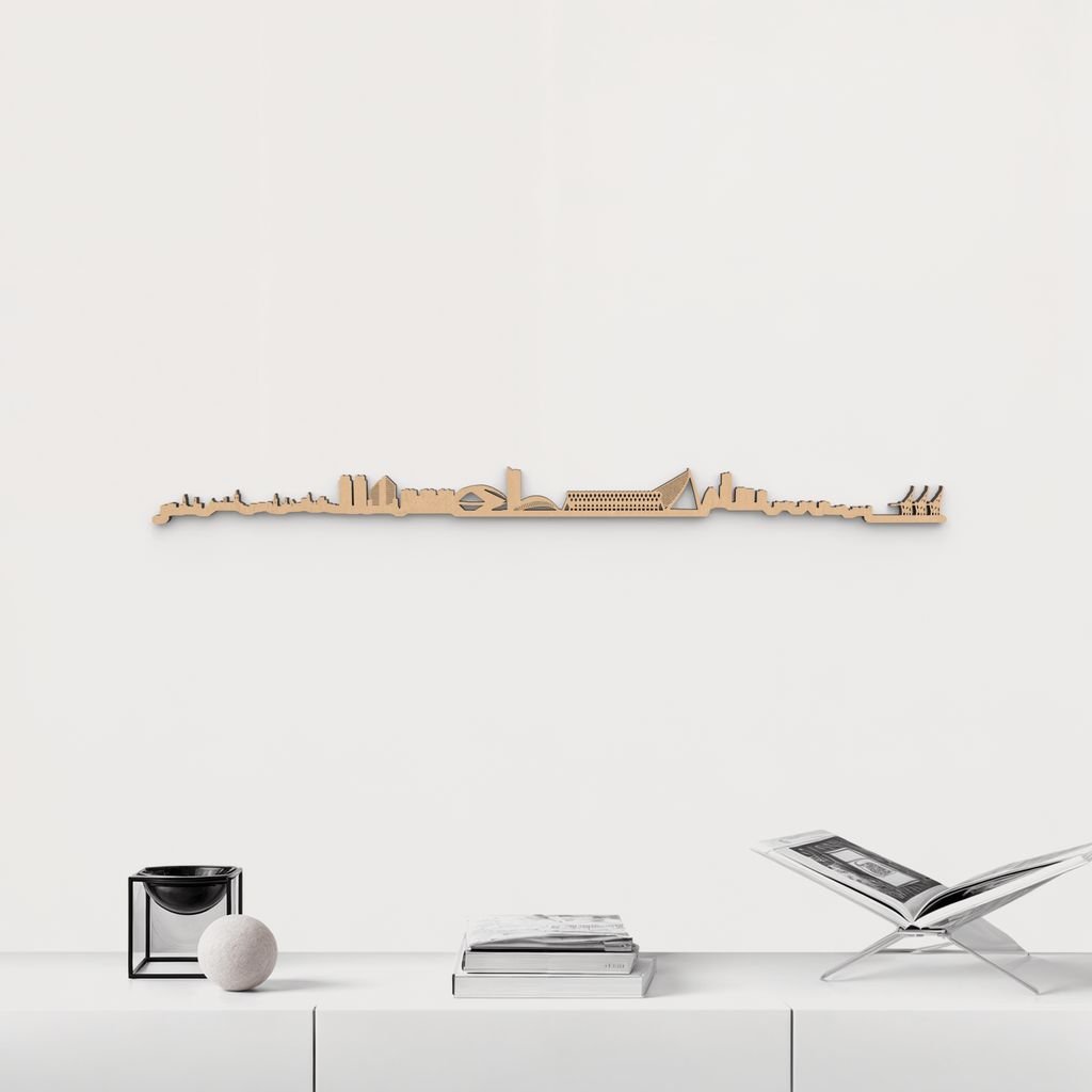 Silueta skyline de Valencia en madera de abedul color marrón para decoración mural.