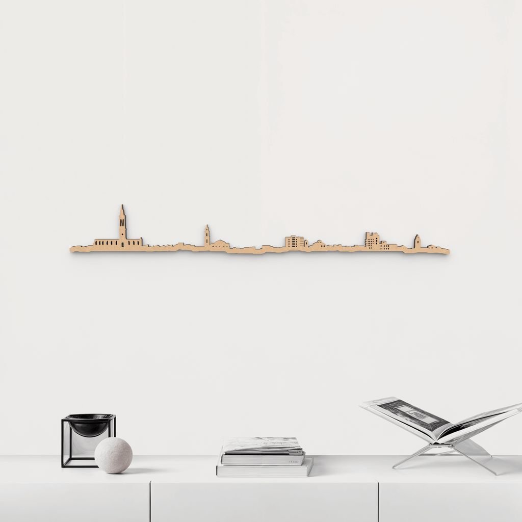 Silueta skyline de Valls en madera de abedul color marrón para decoración mural.