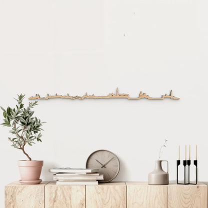 Silueta skyline de Venezia en madera de abedul color marrón para decoración mural.
