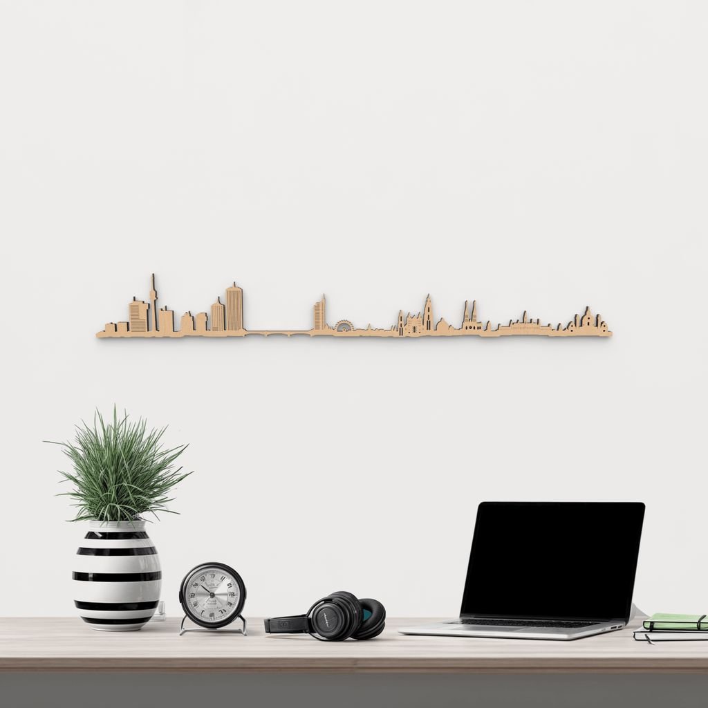 Silueta skyline de Wien en madera de abedul color marrón para decoración mural.