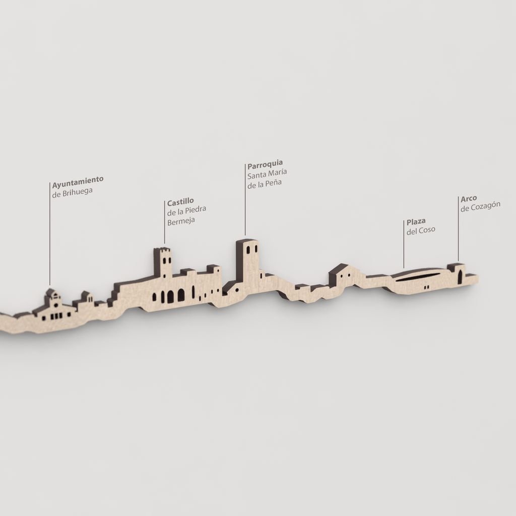 Primer plano del Arco de Cozagón en la silueta de madera de Brihuega.