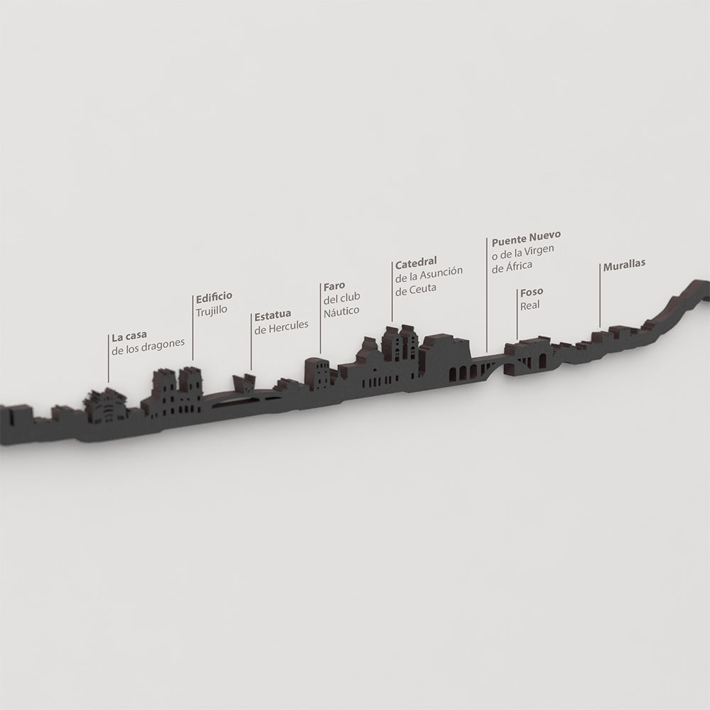 Skyline Ceuta – detalle de la Casa de los Dragones en madera negra.
