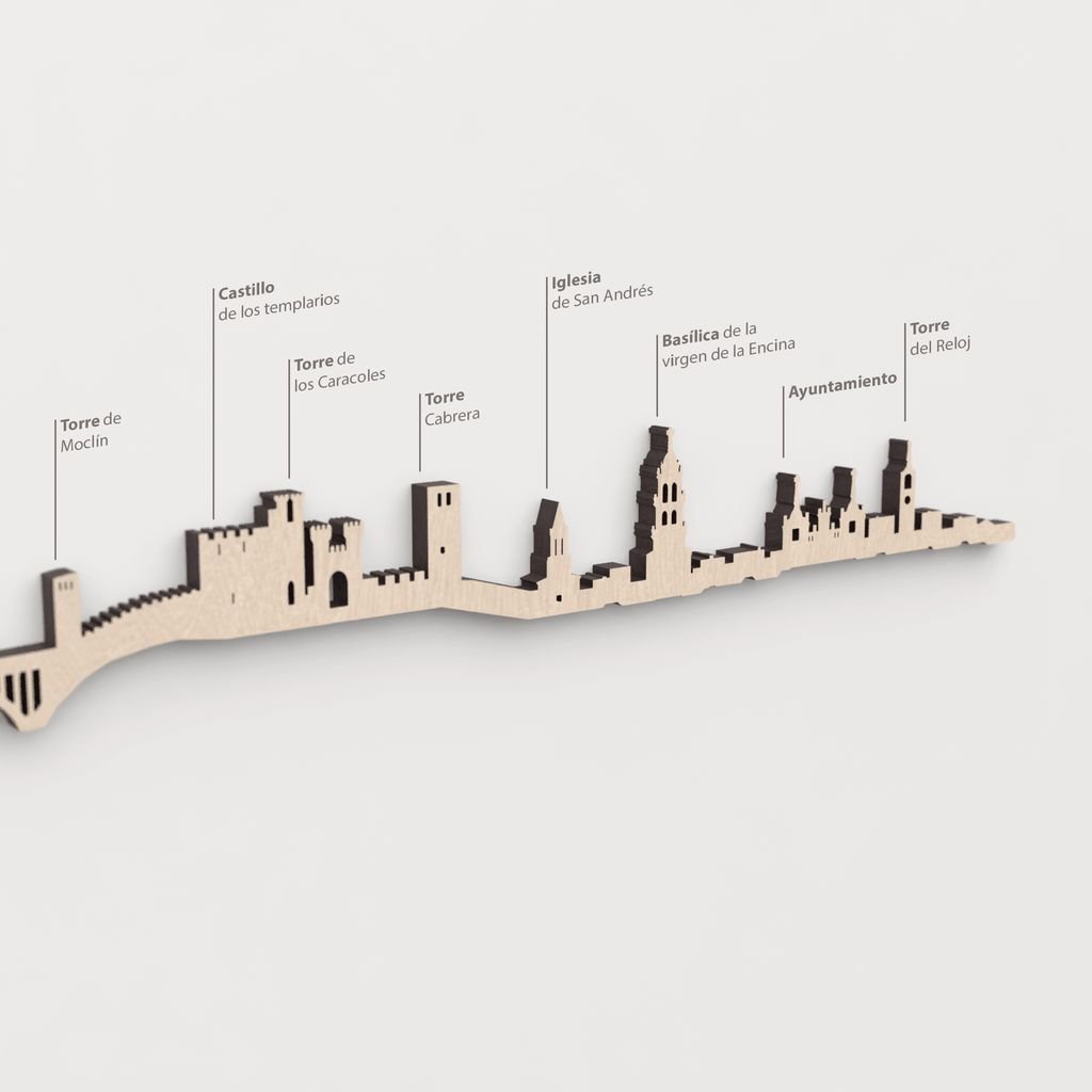 Skyline Ponferrada – primer plano del Castillo de los Templarios en madera natural.