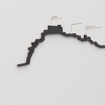 Skyline Peñíscola – detalle del Castillo del Papa Luna en madera negra.