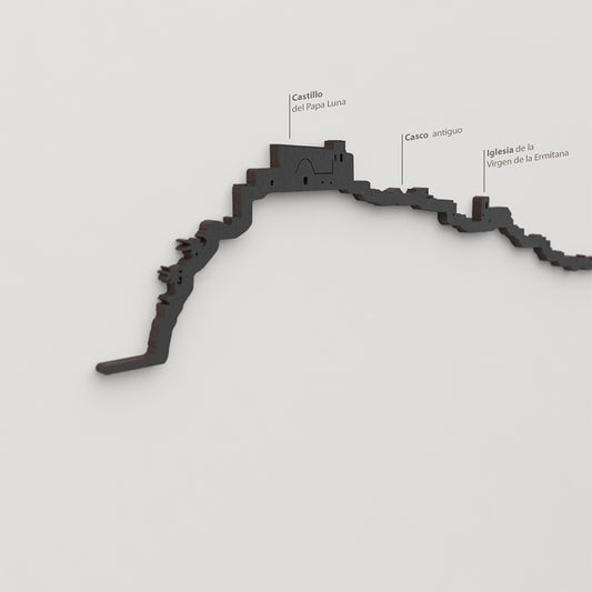 Skyline Peñíscola – detalle del Castillo del Papa Luna en madera negra.