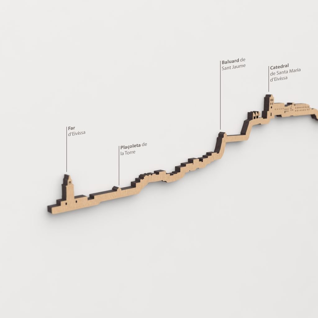 Skyline Ibiza – detalle de la Catedral de Santa Maria d’Eivissa en madera marrón.