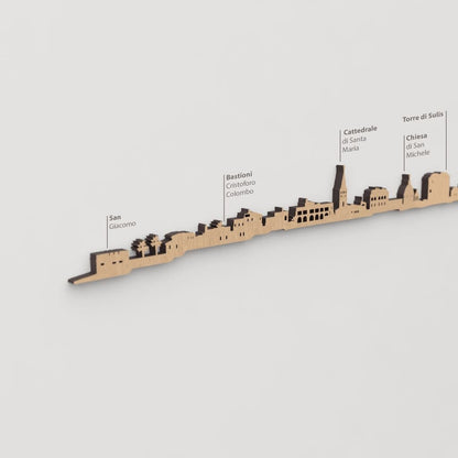 Skyline Alghero – detalle de la Cattedrale di Santa Maria en madera marrón.