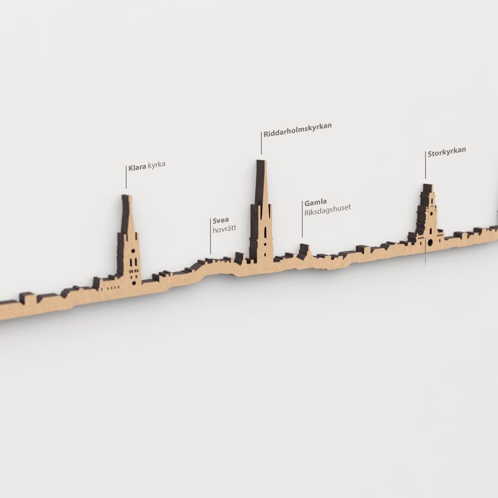 Vista detallada del Klara kyrka en el skyline de Estocolmo color marrón.