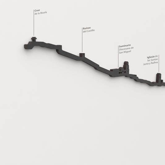 Skyline Orihuela – detalle de la Cruz de la Muela en madera negra.