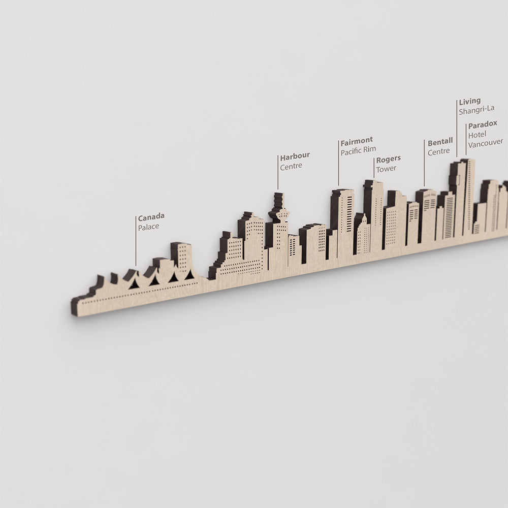 Skyline Vancouver – primer plano de Harbour Centre en madera natural.