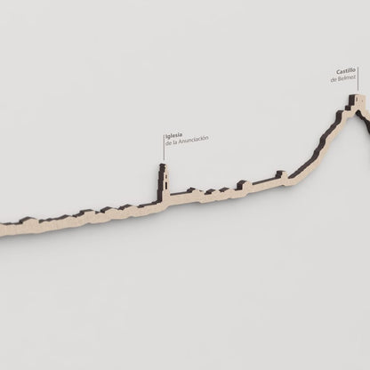 Skyline Belmez – primer plano de la Iglesia de la Anunciacion en madera natural.