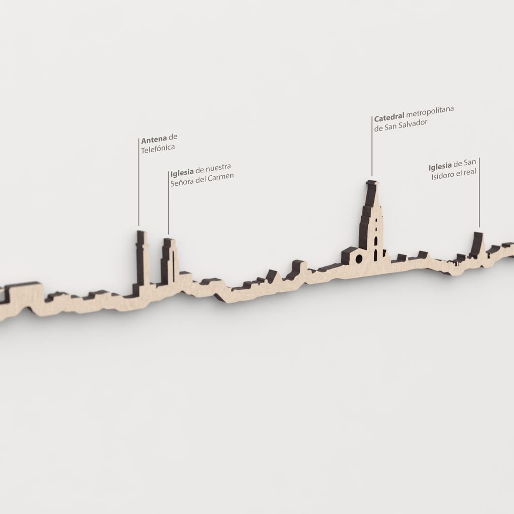 Skyline Oviedo – primer plano de la Iglesia de Nuestra Señora del Carmen en madera natural.
